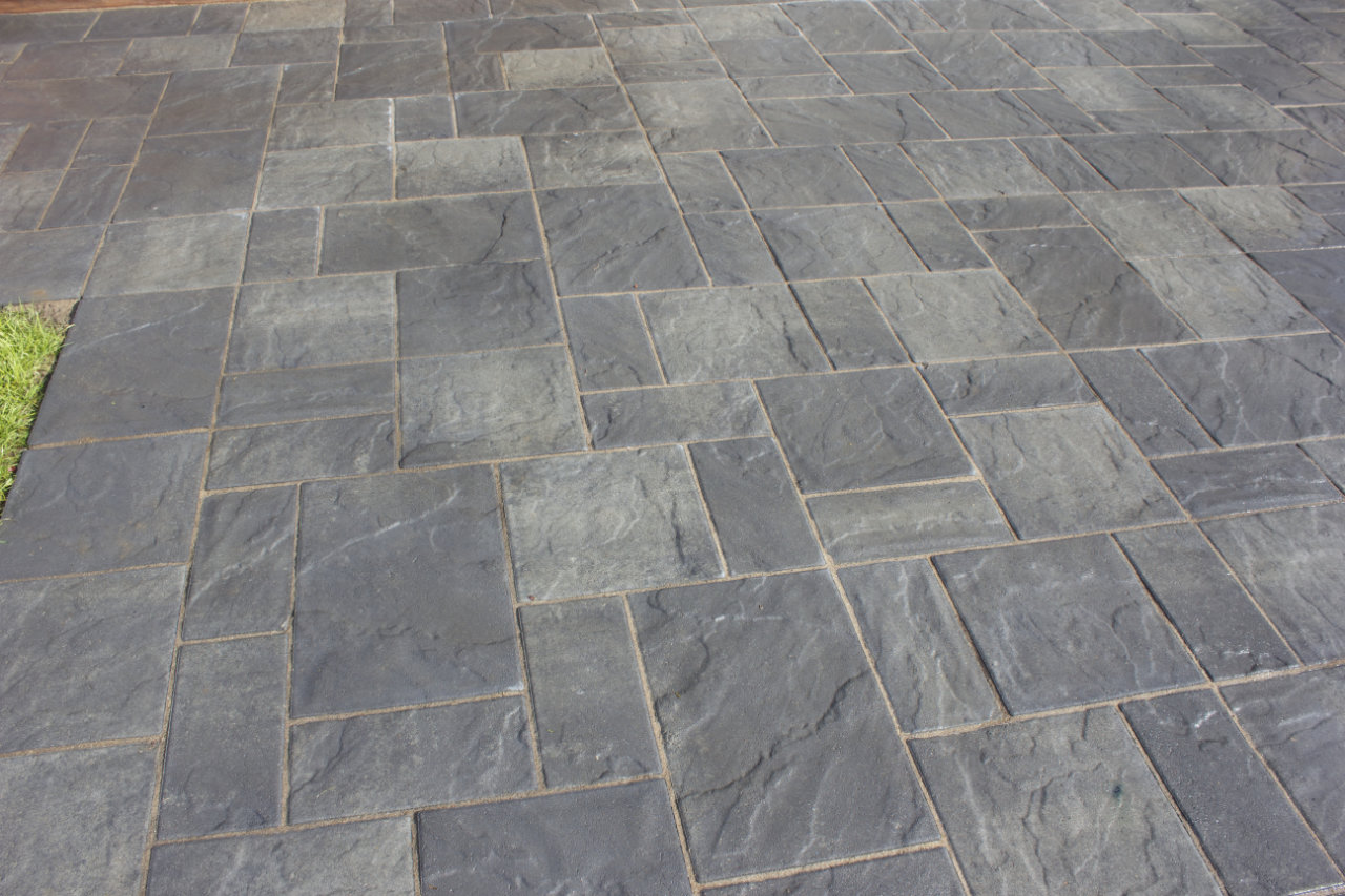 Quality paving stones in affordable ranges